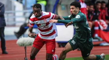 انتصار عريض.. النادي الإفريقي يكتسح النجم الساحلي ويتقاسم صدارة الدوري مع الترجي